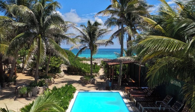 10 BDR Private Beachfront Villa/Temazcal and Pool ideal for groups and families.