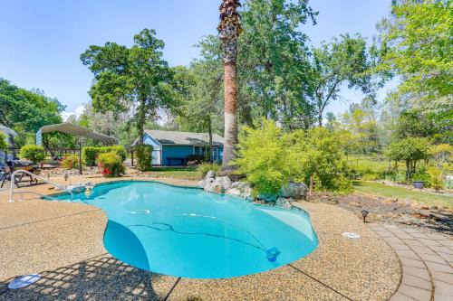 10 Mi to Redding: Serene Escape w/Spacious Yard!