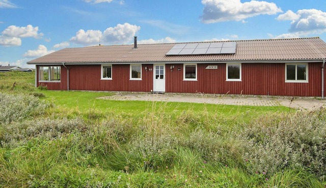 10 person holiday home in Harboøre