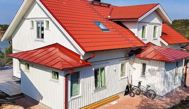 10 person holiday home in KLÖVEDAL