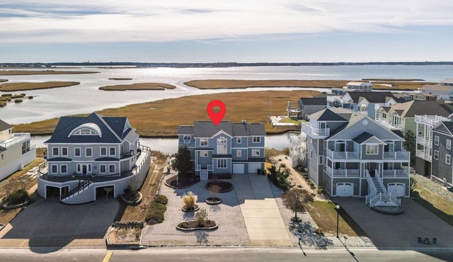 10 S. Shore Dr. Bethany! Waterfront home with panoramic views!