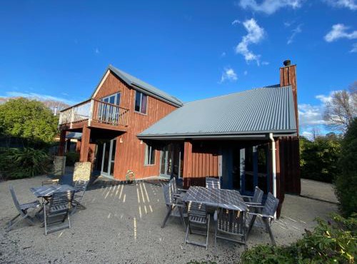 10 Tarndale Place