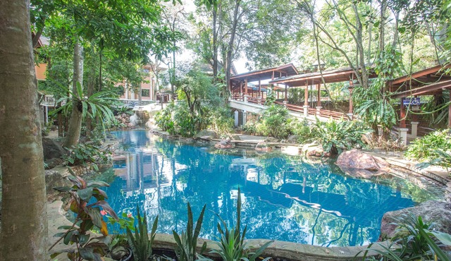 100 Islands Resort & Spa