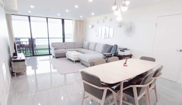100 % ocean front view. private beach in tamuning!