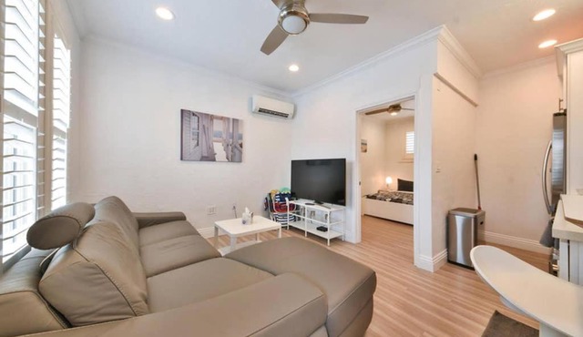 1000#3 Renovated Home by Beach & Sand - AC & More!