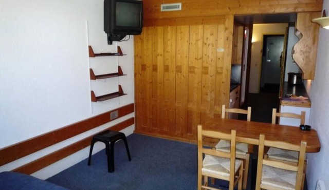 100m from resort center, 8th floor, balcony, tv, 25m², Les Arcs
