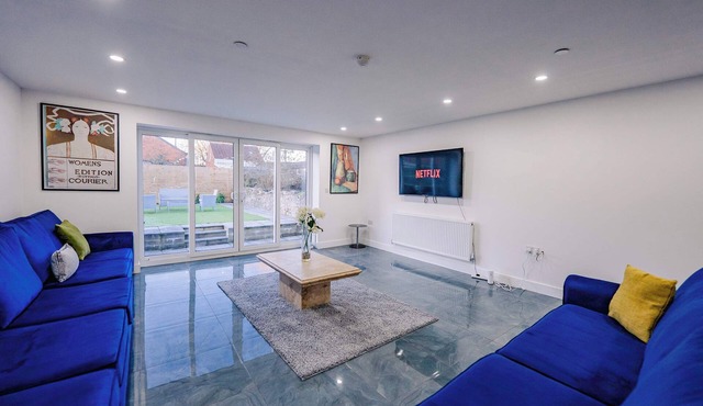 10BR 4-Bath Home – Perfect for Large Groups.