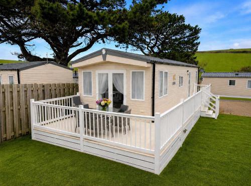11 Meadow View