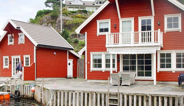 11 person holiday home in hebnes