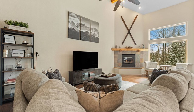 113 Burgundy Circle by Summit County Mountain Retreats