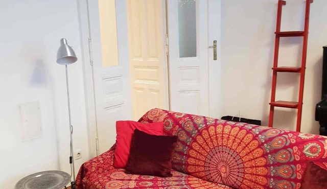 117m2 opt. f. Rent up to max. 6 months directly at U6