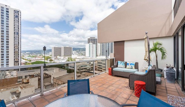 11th Fl Executive Centre | Parking | Pool | Patio