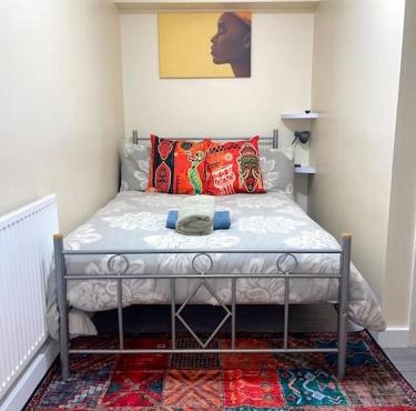 12 Penn Gardens Standard Room- 4