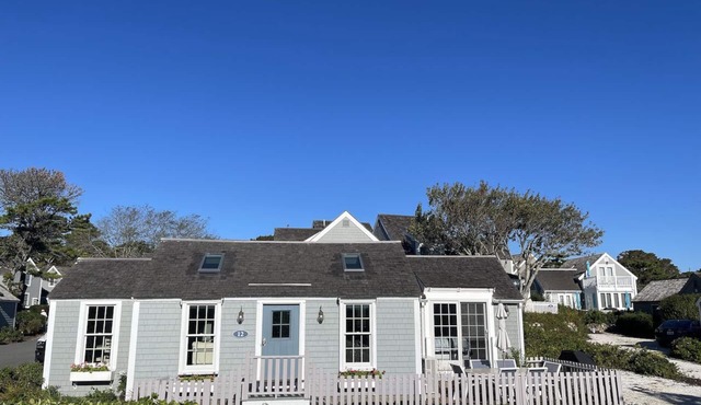 12 VINEYARD VIEW - FULLY RENOVATED