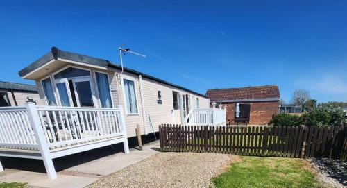122 Unity Beach Brean Sleeps 6 No pets sorry
