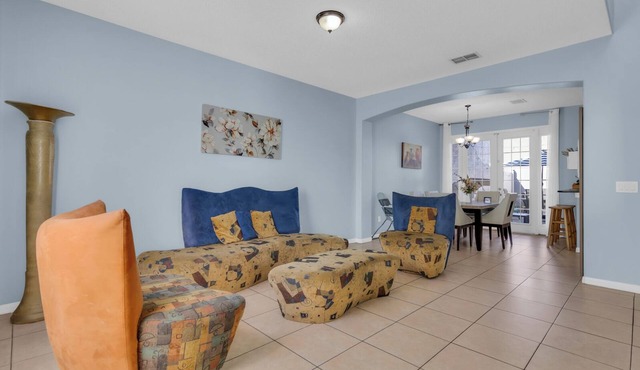12min from airport/20min from Parks