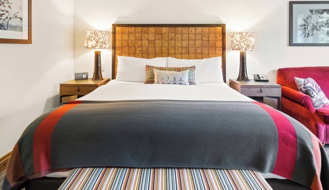 1326 Studio Last Run Lodge | Spruce Peak Lodge | Mountain Views @ The Stowe Mountain Resort