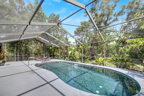 1331 Normandy Cir