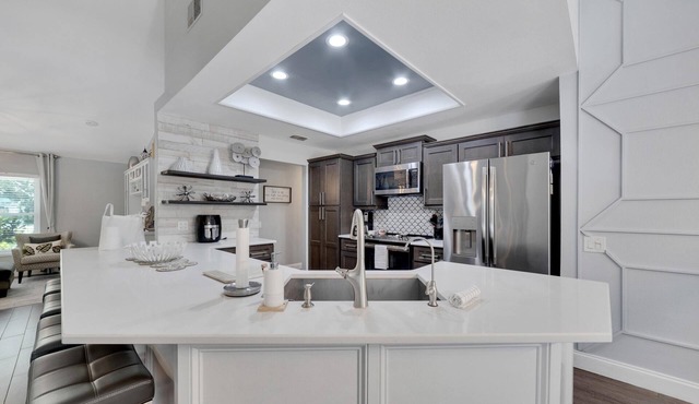 1331 Normandy Cir