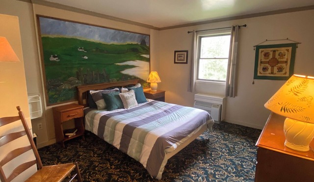 14-Irish Room