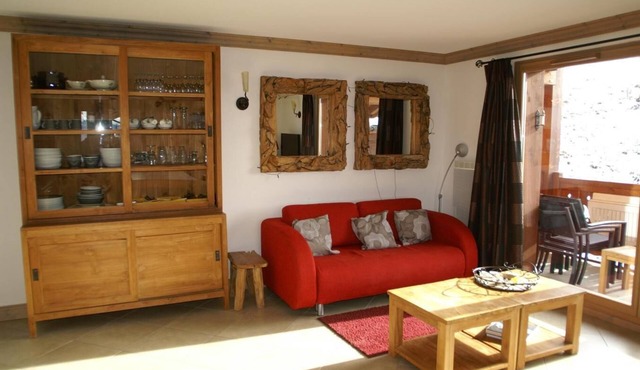 150m from resort center, terrace, balcony, parking, ski locker, 60m², Les 7 Laux