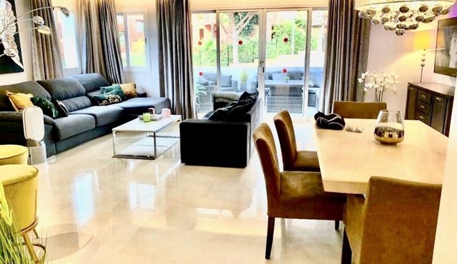 150m from the beach *Alanda Club Marbella Beachside* Massive Hotel Discount