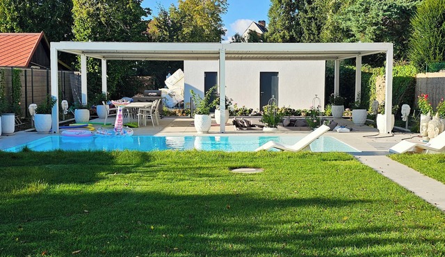 150m² Luxurious City Home + Pool + Garden + Koi Pond + Kids Playground + Kitchen