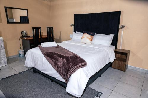 166 Klipspringer Guest house