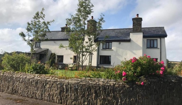 16th Century Devon Longhouse Stunning Views