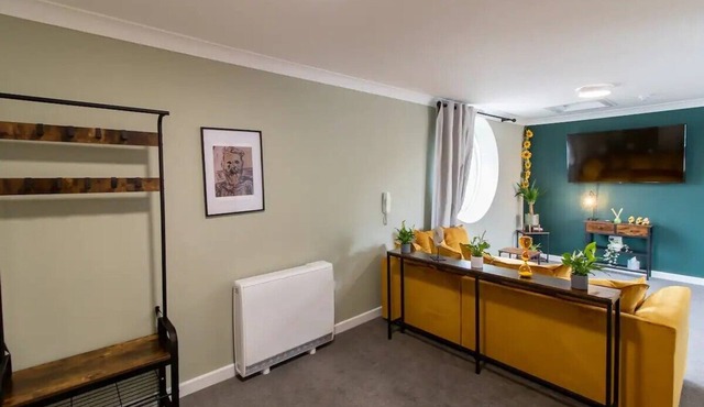 17 Bowline · Superb Studio + Free Parking - Pass the Keys