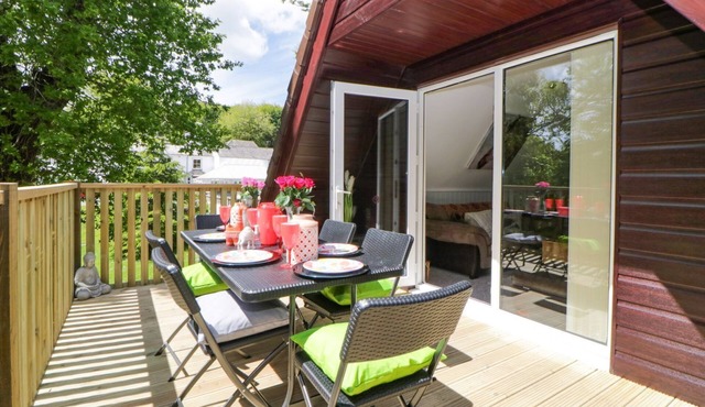17 VALLEY LODGES, family friendly, with pool in Gunnislake