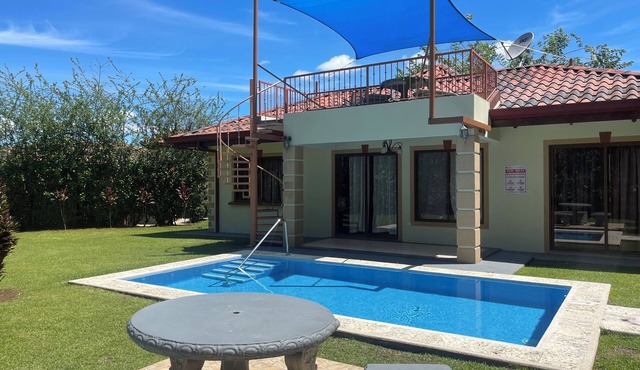 175 MBPS internet, private pool, golf, beaches and Ojochal