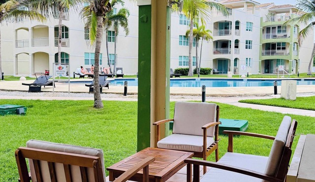#18 First floor 3br, 2ba Apartment @ Jobos Beach