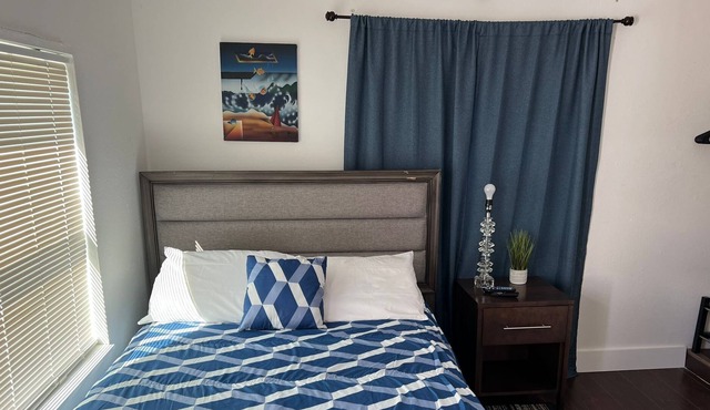 1820B - Cute Small Studio For Travelers