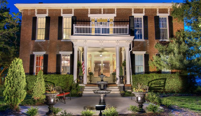 1851 Historic Maple Hill Manor B&B