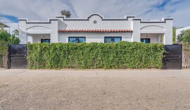 1926 Historic Duplex/1 BR & 1 BA/Near U of A