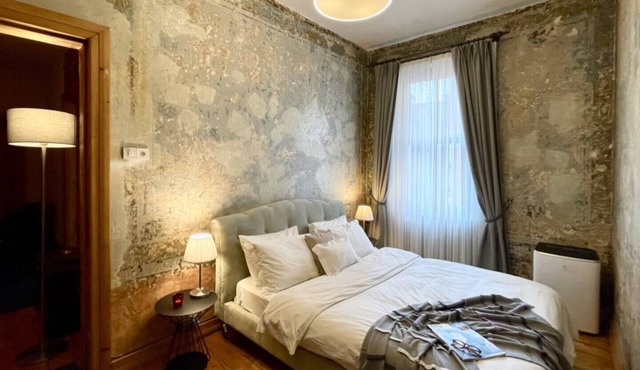 19th century boho style in trendy Galata street