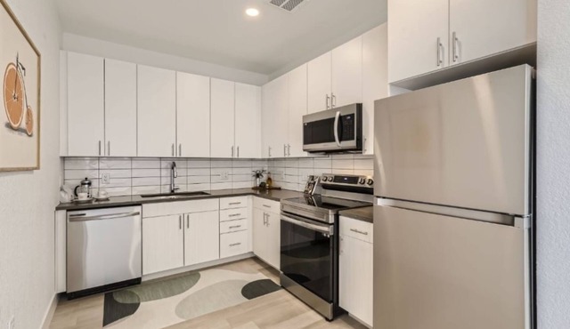 1B1B New Apt at Stanley