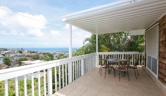1bd/1bath Kaimuki Hill Top, Ocean View, Huge Patio