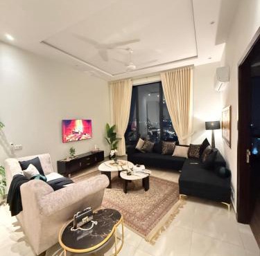 1BHK Luxury Penthouse Gulberg Zameen Aurum