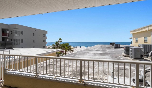1br 1b Beach View - King - Surf Song #333