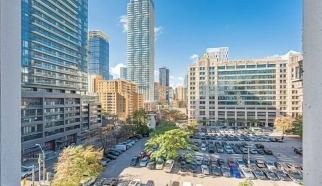 1BR Condo on Jarvis Street