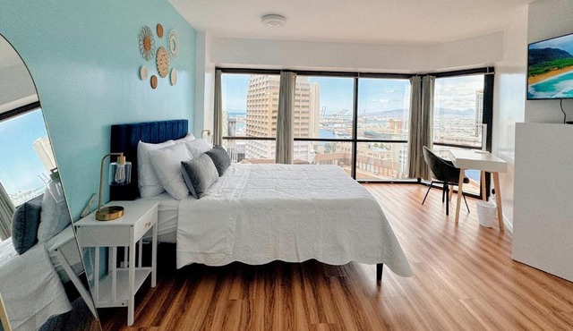 1BR Ocean Sunset View With Parking