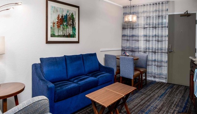 1BR SU Adventure | Fishing, Golf & Horses