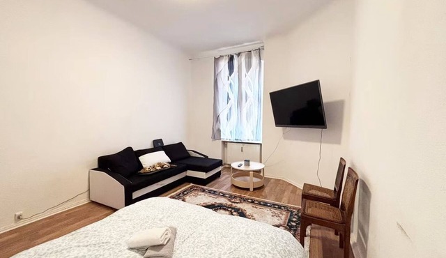 1Room Flat with Kitchen Near Neukölln & Kreuzberg