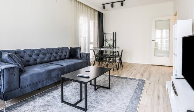 2+1 Modern Flat with Balcony in Tuzla