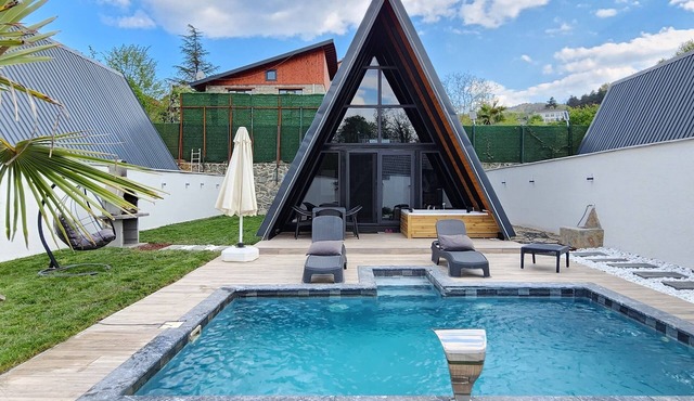 2+1 Private (Heated) Pool-Sauna-Jacuzzi-5 Person Bungalow in Sapanca Ünlüce