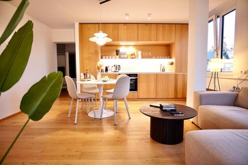 2,5 Zi Design Apt near Porsche Museum with Beamer, Netflix, PS5