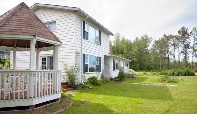 2 Acre Waterfront Cottage