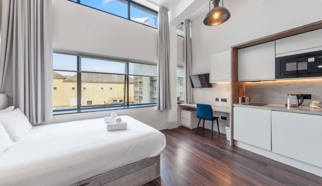 2 Adjacent Studios in Central Hastings Near Beach